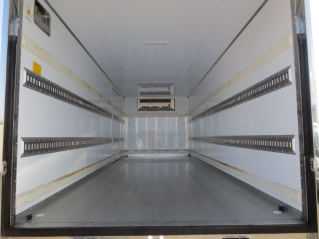 三菱ふそう ファイター 中型 冷蔵冷凍バン 2KG-FK62F(103344) 10枚目