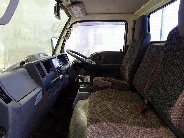 いすゞ エルフ 小型 平ボディ 2RG-NHR88A(103345) 8枚目