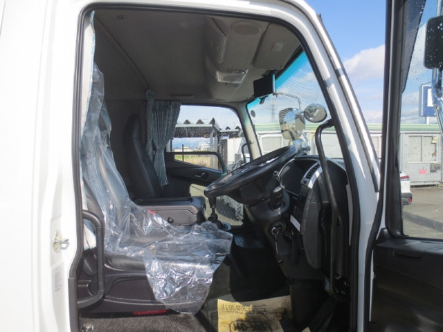 三菱ふそう ファイター 中型 冷蔵冷凍バン 2KG-FK62F(103344) 17枚目