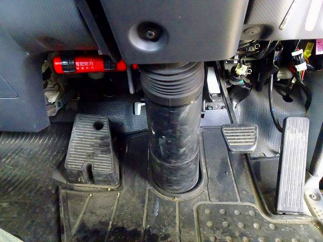 いすゞ エルフ 小型 平ボディ 2RG-NHR88A(103345) 18枚目