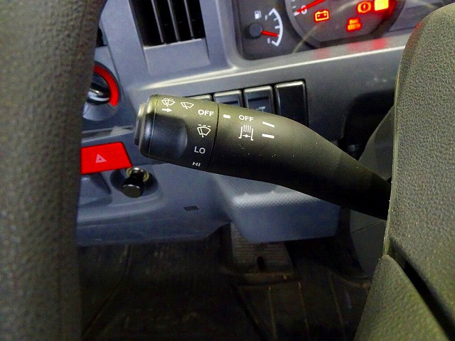 いすゞ エルフ 小型 平ボディ 2RG-NHR88A(103345) 20枚目