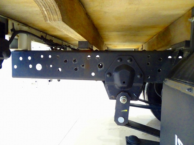 いすゞ エルフ 小型 平ボディ 2RG-NHR88A(103345) 38枚目