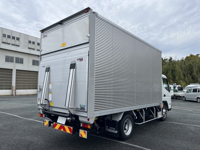 三菱ふそう キャンター 小型 バン 2RG-FEB80(103354) 4枚目