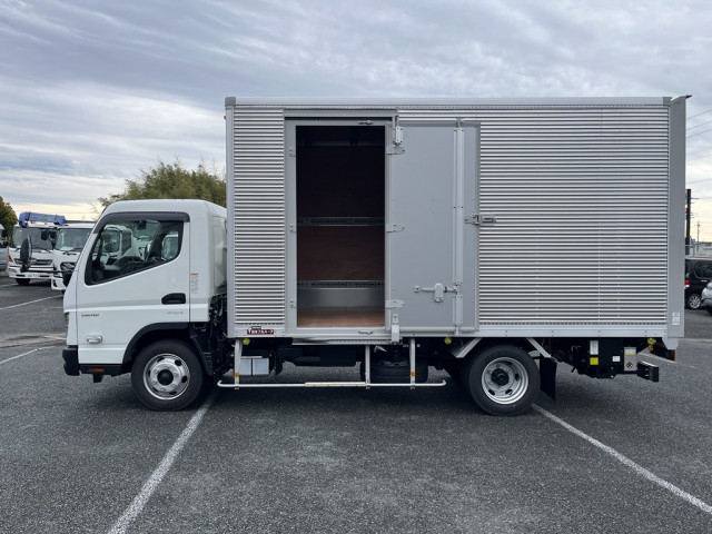 三菱ふそう キャンター 小型 バン 2RG-FEB80(103354) 8枚目