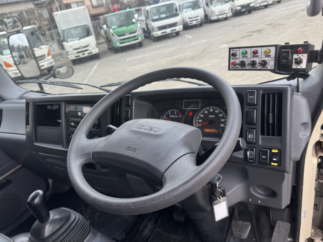 いすゞ エルフ 小型 塵芥車（プレス式） TFG-NMR82ZAN(103359) 32枚目