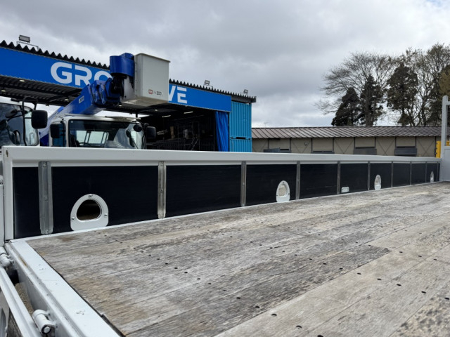 いすゞ フォワード 中型 平ボディ TKG-FRR90S1(103363) 10枚目