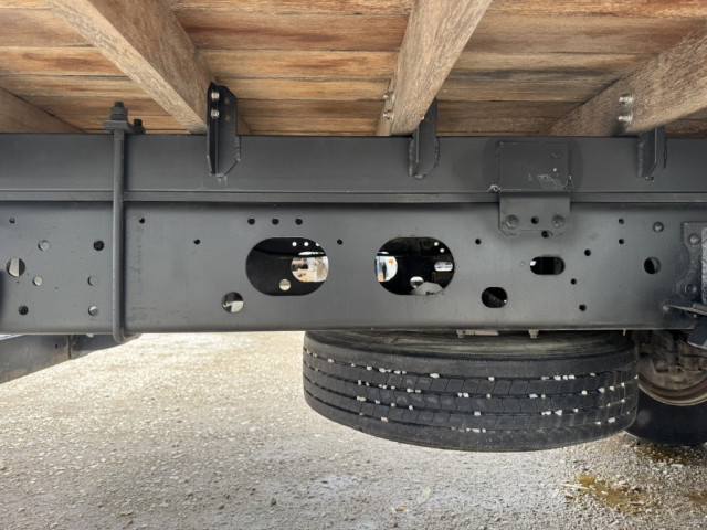 いすゞ フォワード 中型 平ボディ TKG-FRR90S1(103363) 16枚目