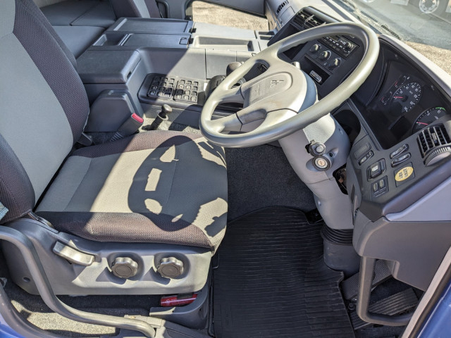 三菱ふそう スーパーグレート 大型 トラクタ QKG-FP54VDR(103366) 19枚目