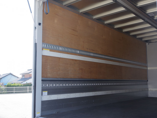 いすゞ フォワード 中型 ウィング 2RG-FRR90T4(103381) 17枚目