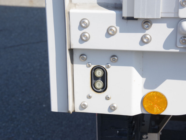 いすゞ フォワード 中型 ウィング 2RG-FRR90T4(103381) 21枚目