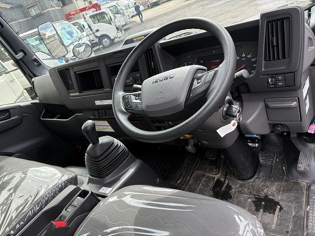 いすゞ エルフ 小型 キャリアカー 2RG-NPR88AM(103383) 31枚目