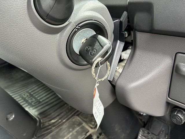 いすゞ エルフ 小型 キャリアカー 2RG-NPR88AM(103383) 32枚目