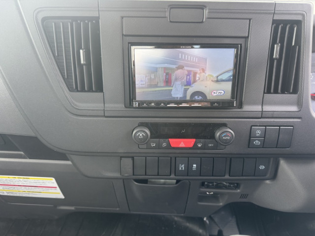 いすゞ エルフ 小型 平ボディ 2TG-NJR88AF(103384) 25枚目