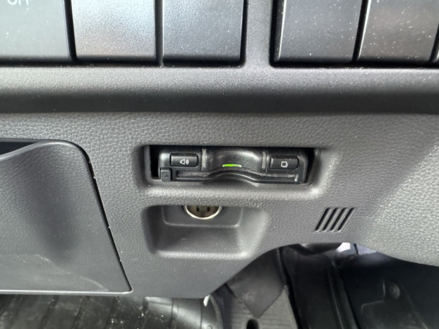 いすゞ エルフ 小型 平ボディ 2TG-NJR88AF(103384) 28枚目