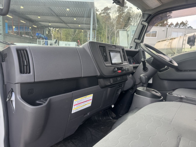 いすゞ エルフ 小型 平ボディ 2TG-NJR88AF(103384) 33枚目