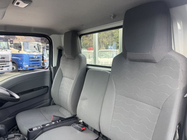 いすゞ エルフ 小型 平ボディ 2TG-NJR88AF(103384) 34枚目