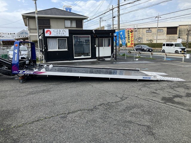 いすゞ エルフ 小型 キャリアカー 2RG-NPR88AM(103385) 9枚目