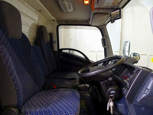 いすゞ エルフ 小型 冷蔵冷凍バン 2RG-NMR88AN(103386) 6枚目