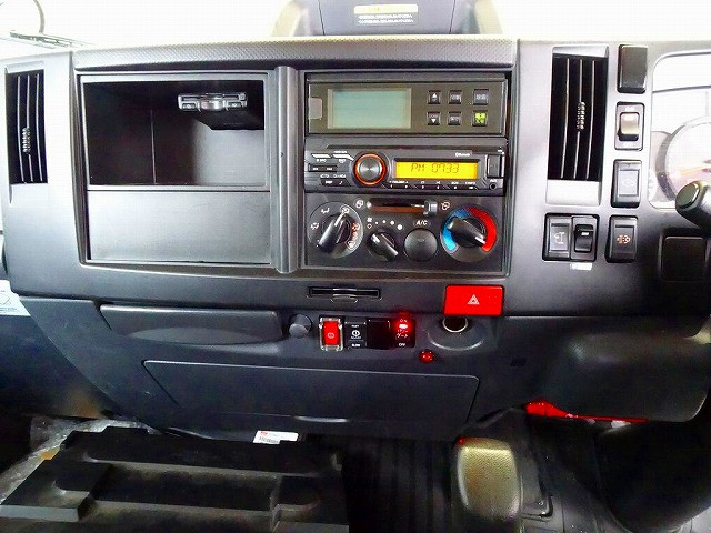 いすゞ エルフ 小型 冷蔵冷凍バン 2RG-NMR88AN(103386) 10枚目