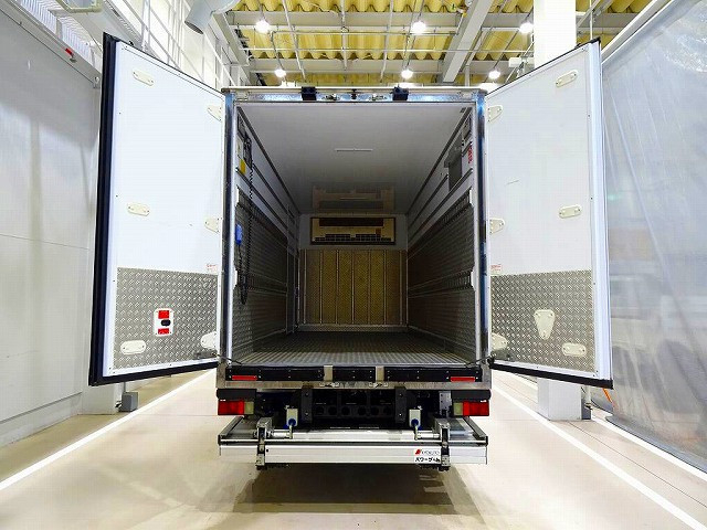 いすゞ エルフ 小型 冷蔵冷凍バン 2RG-NMR88AN(103386) 23枚目