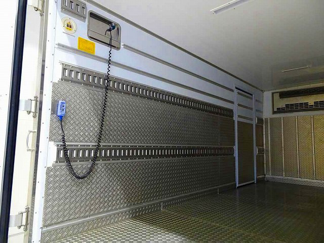 いすゞ エルフ 小型 冷蔵冷凍バン 2RG-NMR88AN(103386) 27枚目