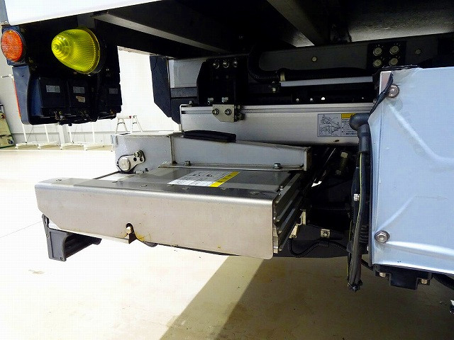 いすゞ エルフ 小型 冷蔵冷凍バン 2RG-NMR88AN(103386) 32枚目