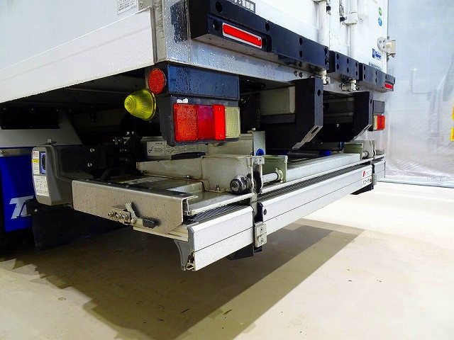 いすゞ エルフ 小型 冷蔵冷凍バン 2RG-NMR88AN(103386) 35枚目