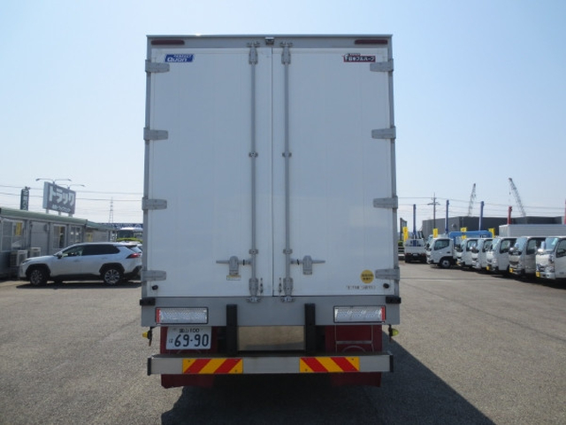 UDトラックス（日産） クオン 大型 ウィング 2PG-CD5CA(103388) 7枚目