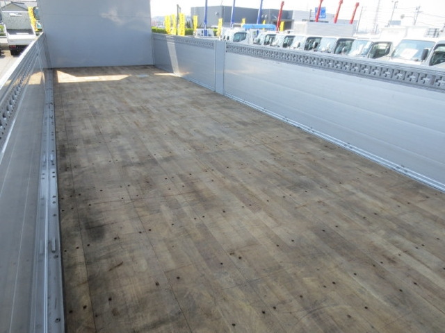 UDトラックス（日産） クオン 大型 ウィング 2PG-CD5CA(103388) 13枚目