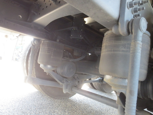 UDトラックス（日産） クオン 大型 ウィング 2PG-CD5CA(103388) 18枚目