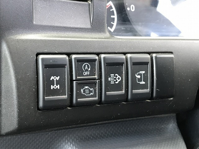 いすゞ エルフ 小型 平ボディ 2RG-NJS88A(103389) 28枚目