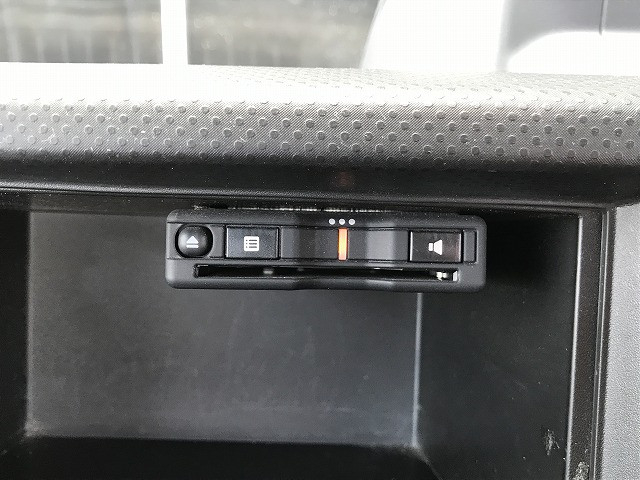 いすゞ エルフ 小型 平ボディ 2RG-NJS88A(103389) 31枚目