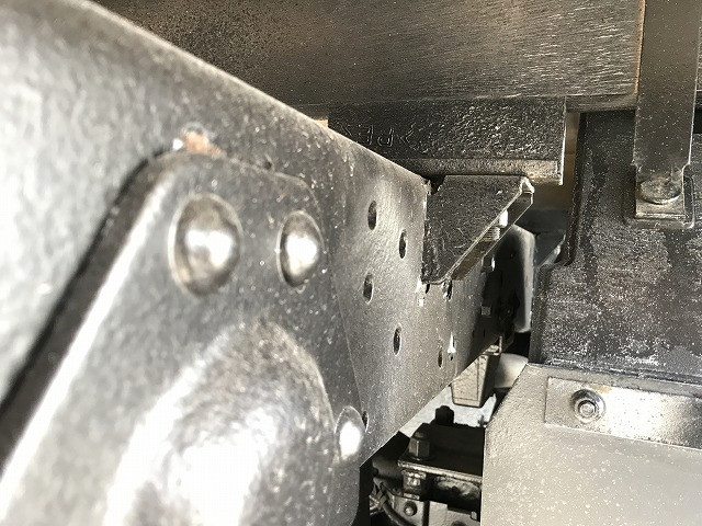 いすゞ エルフ 小型 平ボディ 2RG-NJS88A(103389) 38枚目