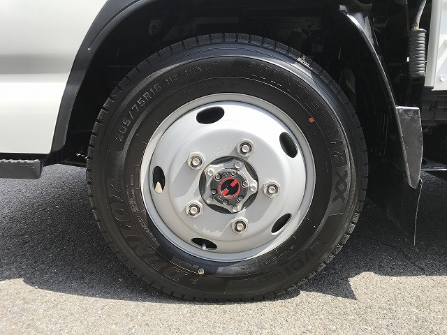 いすゞ エルフ 小型 平ボディ 2RG-NJS88A(103389) 42枚目