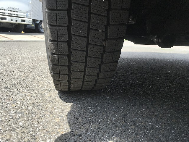 いすゞ エルフ 小型 平ボディ 2RG-NJS88A(103389) 46枚目