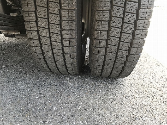 いすゞ エルフ 小型 平ボディ 2RG-NJS88A(103389) 48枚目