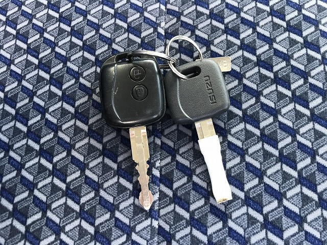 いすゞ エルフ 小型 平ボディ 2RG-NJS88A(103389) 49枚目