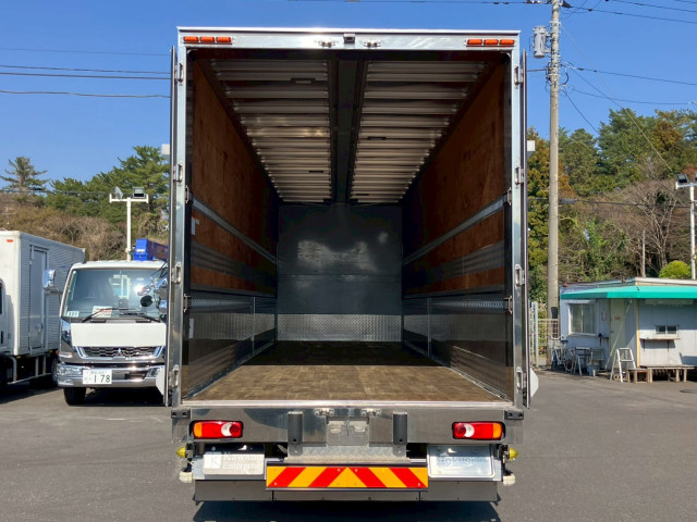 UDトラックス（日産） クオン 大型 ウィング 2PG-CG5CA(103393) 13枚目