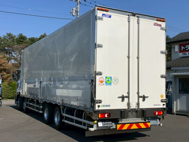 UDトラックス（日産） クオン 大型 ウィング 2PG-CG5CA(103393) 17枚目