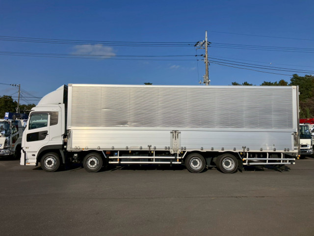 UDトラックス（日産） クオン 大型 ウィング 2PG-CG5CA(103393) 21枚目