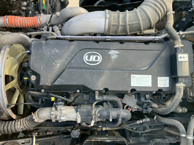 UDトラックス（日産） クオン 大型 ウィング 2PG-CG5CA(103393) 25枚目