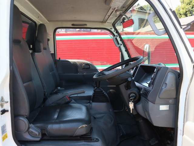 いすゞ エルフ 小型 平ボディ TPG-NJS85A(103394) 31枚目