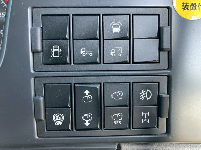 UDトラックス（日産） クオン 大型 ウィング 2PG-CG5CA(103393) 40枚目