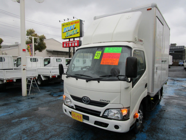 トヨタ ダイナ 小型 バン TPG-XZC605(103397) 1枚目