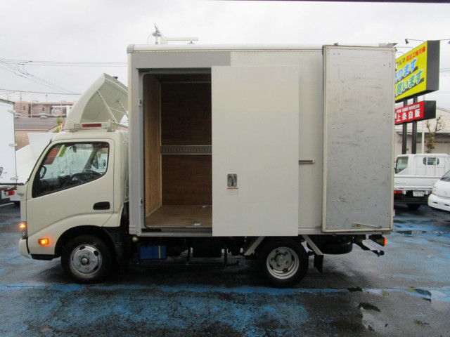 トヨタ ダイナ 小型 バン TPG-XZC605(103397) 10枚目