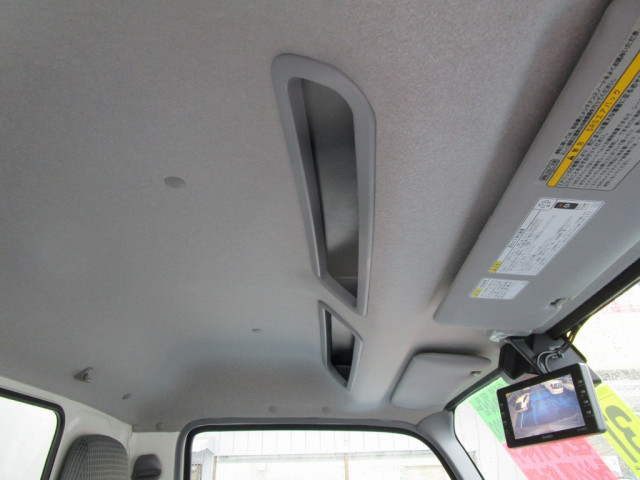 トヨタ ダイナ 小型 バン TPG-XZC605(103397) 33枚目
