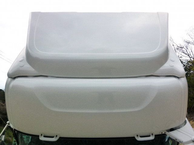 UDトラックス（日産） クオン 大型 ウィング 2PG-CG5CA(103399) 7枚目