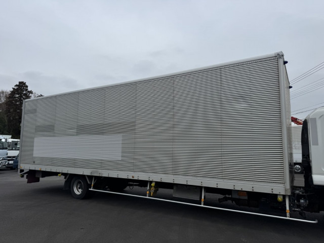 いすゞ フォワード 中型 バン TKG-FRR90T2(103411) 6枚目