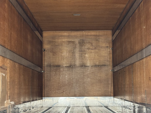 いすゞ フォワード 中型 バン TKG-FRR90T2(103411) 14枚目