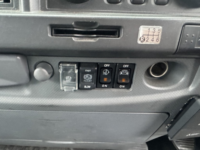 いすゞ フォワード 中型 バン TKG-FRR90T2(103411) 29枚目